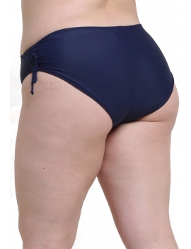 foto modeo perfil de calzon de bikini drapeado en los laterales y ajustable