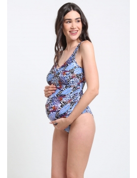 traje de baño embarazada costado