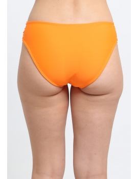 Bikini clásico costados drapeados naranjo espalda